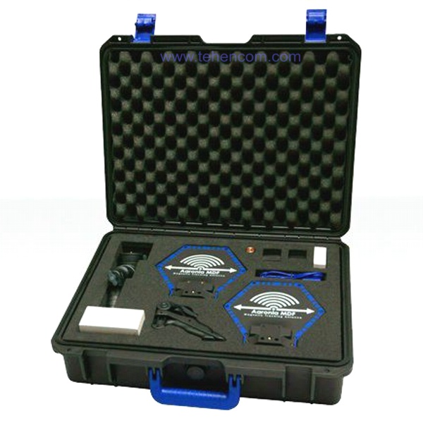 This photo shows the exterior of the Aaronia MDF Loop Antenna Flight Case. Please note that the case has space for two MDF series antennas and two holding handles. Placement of two antennas of the Aaronia MDF series in a transport case