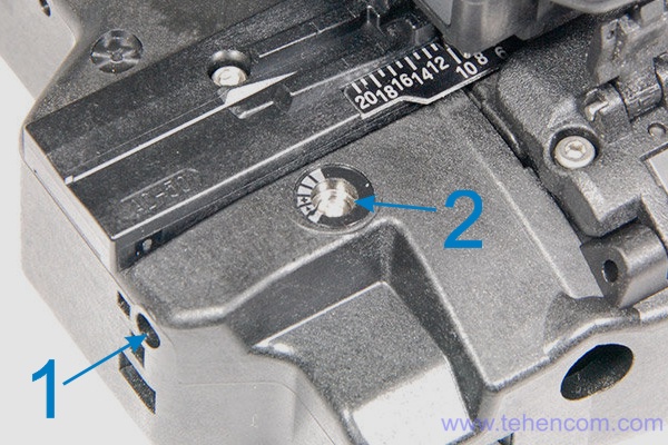 Easy Lifting Procedure for Fujikura CT08 Optical Fiber Cleaver