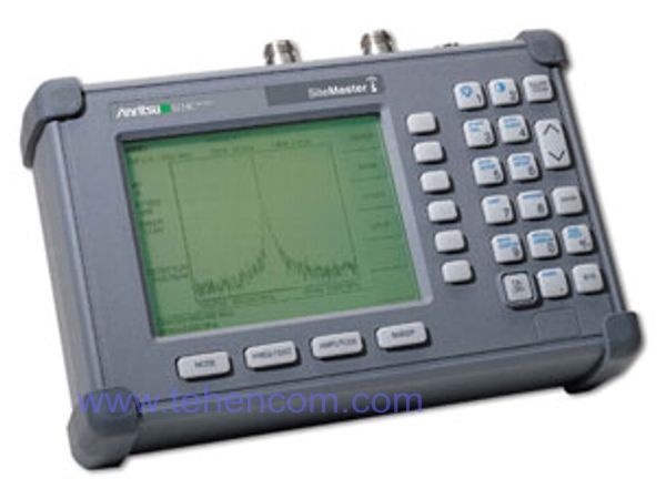 Handheld spectrum analyzer, cables and antennas up to 1.6 GHz Anritsu S114C