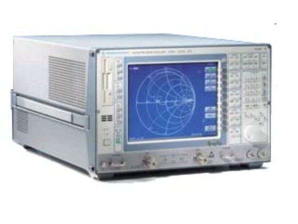 Аналізатор електричних кіл Rohde and Schwarz ZVK (10 МГц – 40 ГГц)