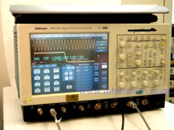 Oscilloscope 1 GHz, 4 channels, 10 GS/s Tektronix TDS7054 used
