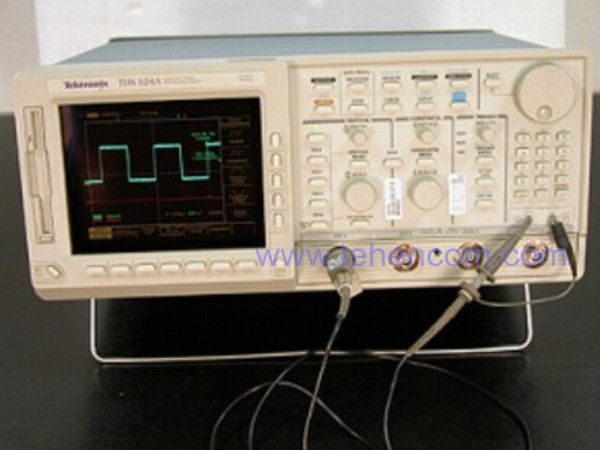 Used Tektronix TDS524A Digital Oscilloscope, 500 MHz, 4 Channels